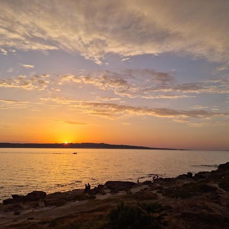 Appartamento Scoglio Elisabetta Calasetta Dış mekan fotoğraf